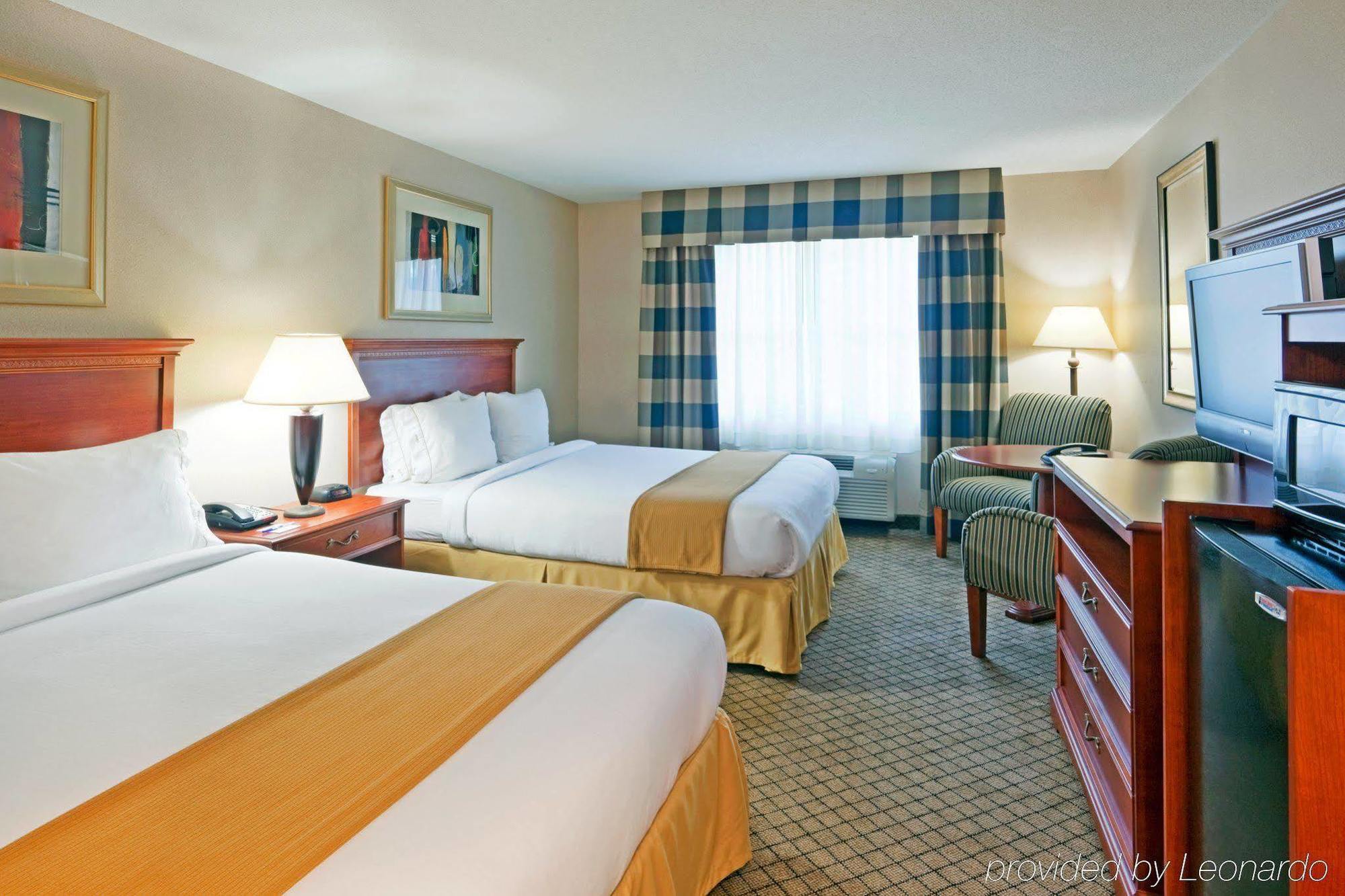 Holiday Inn Express Hotel & Suites Hampton South-Seabrook By Ihg Chambre photo